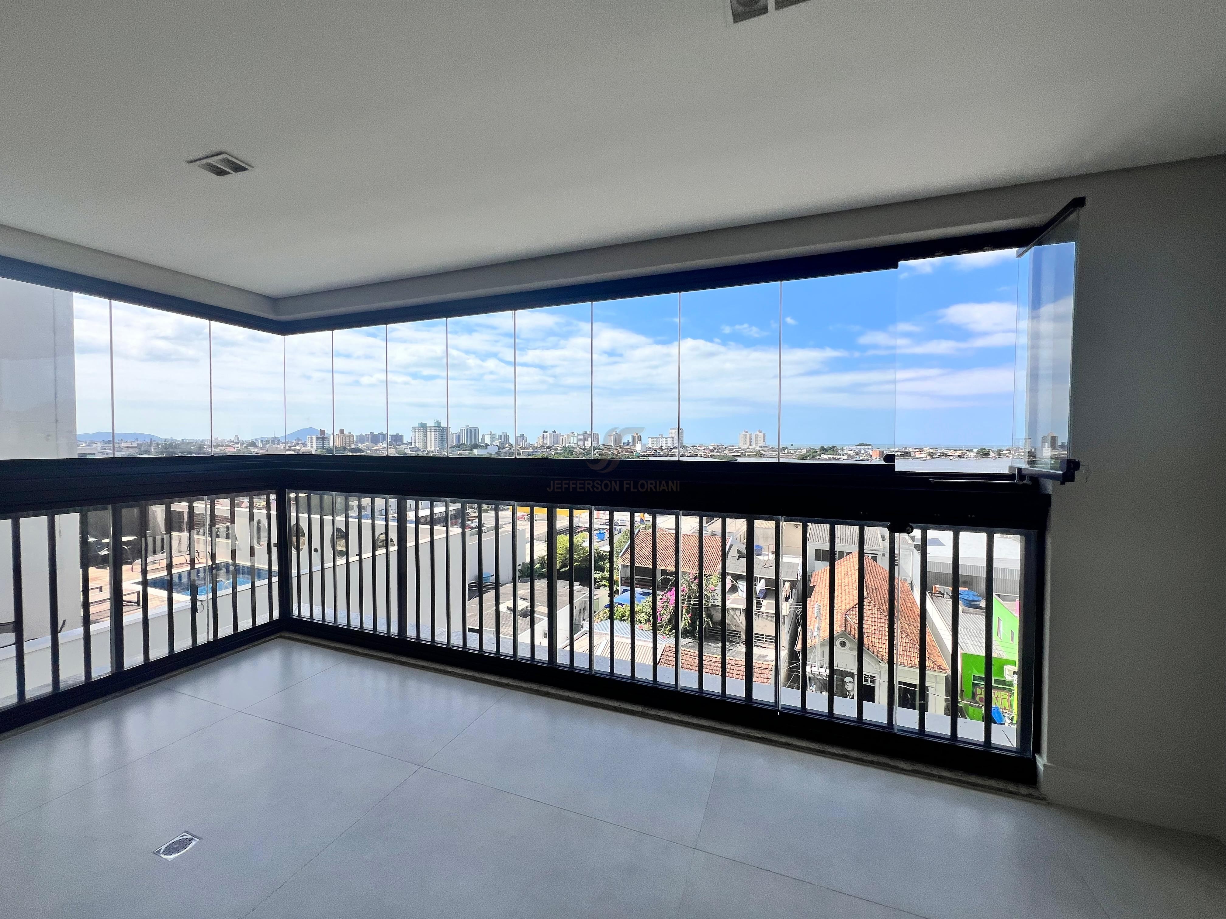 Apartamento 4 suítes para Venda no bairro Centro em Itajaí