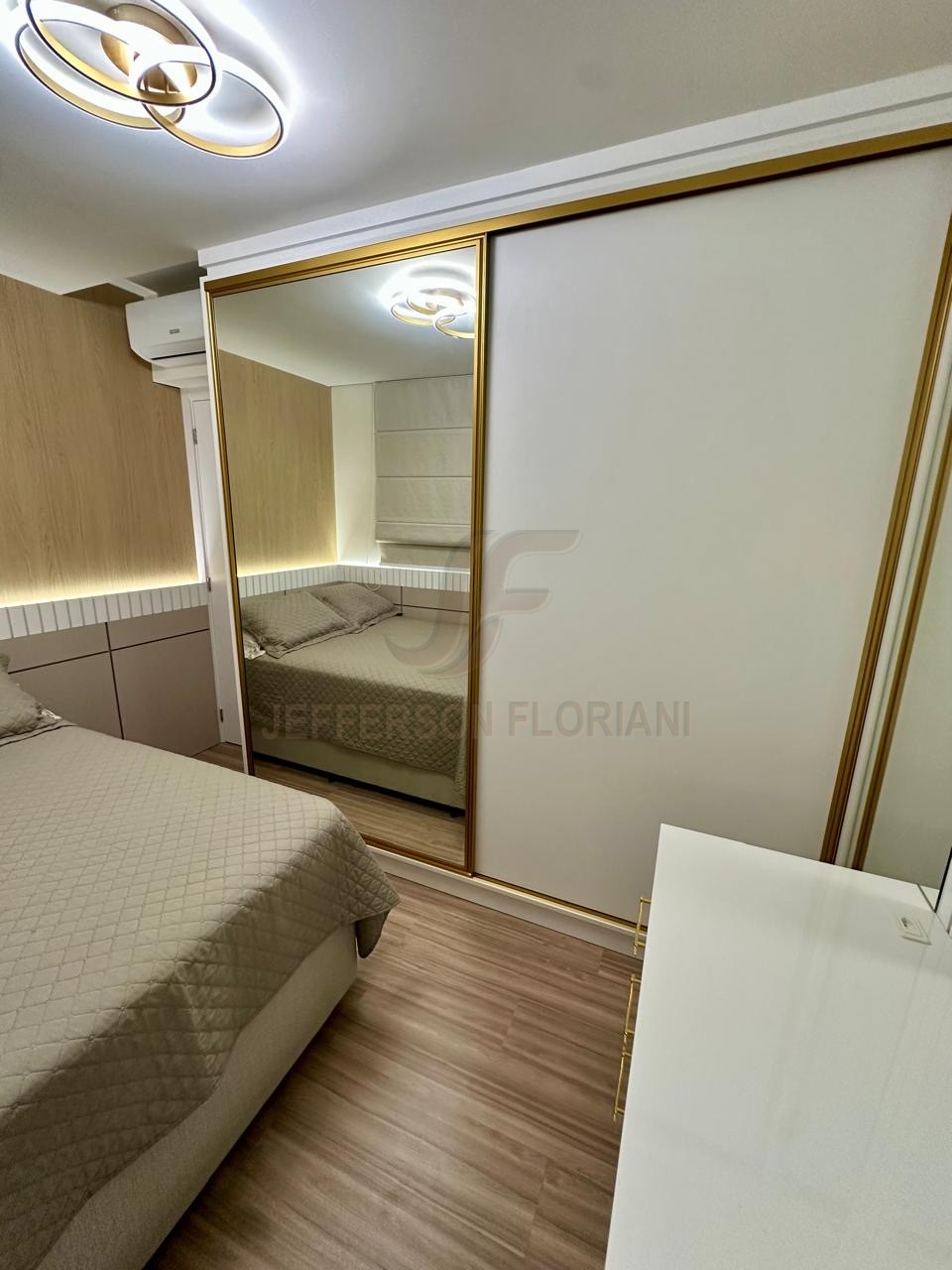 Apartamento Novo com 3 Dormitórios, sendo 1 suíte + 2 Vagas