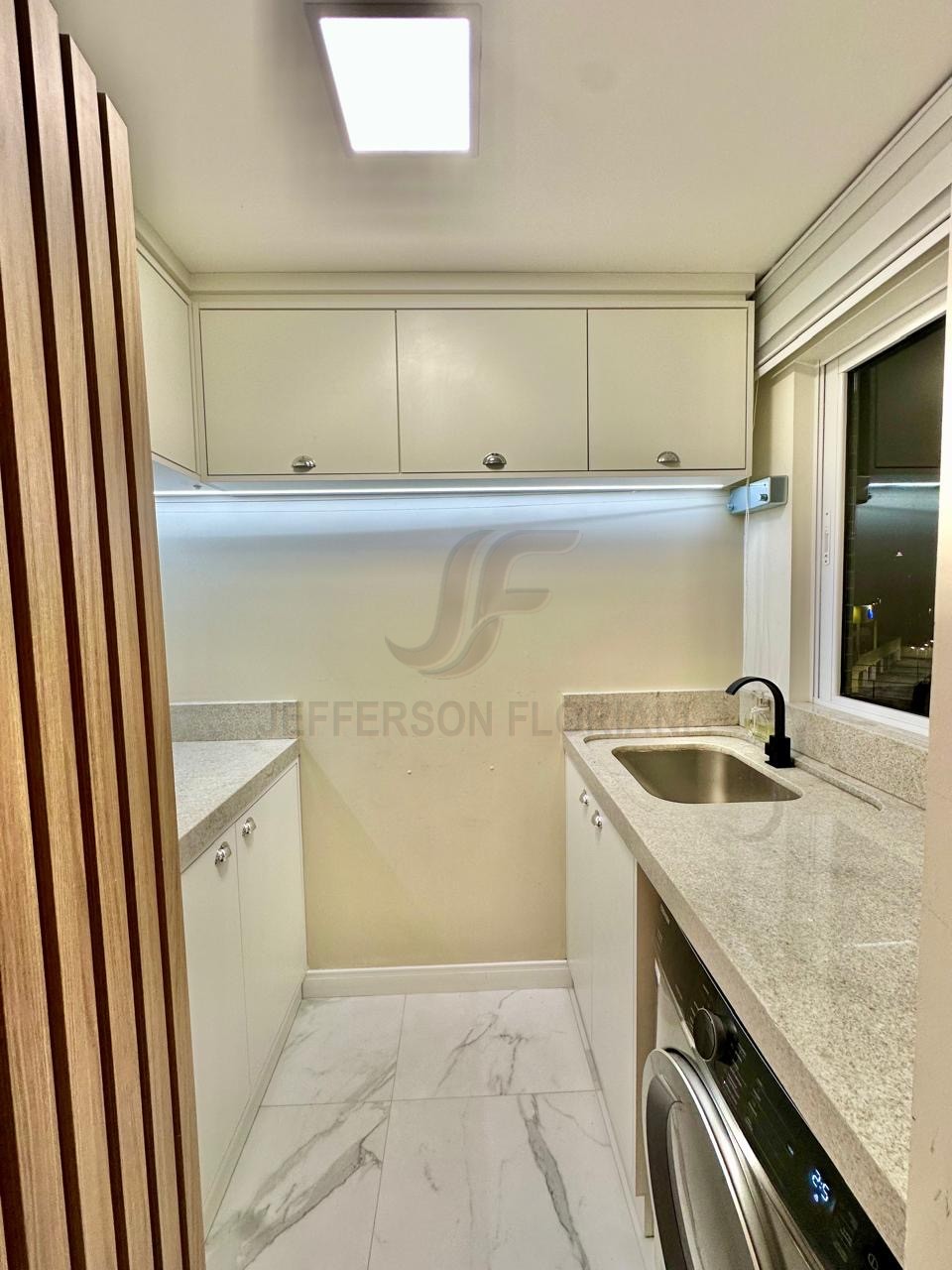 Apartamento Novo com 3 Dormitórios, sendo 1 suíte + 2 Vagas