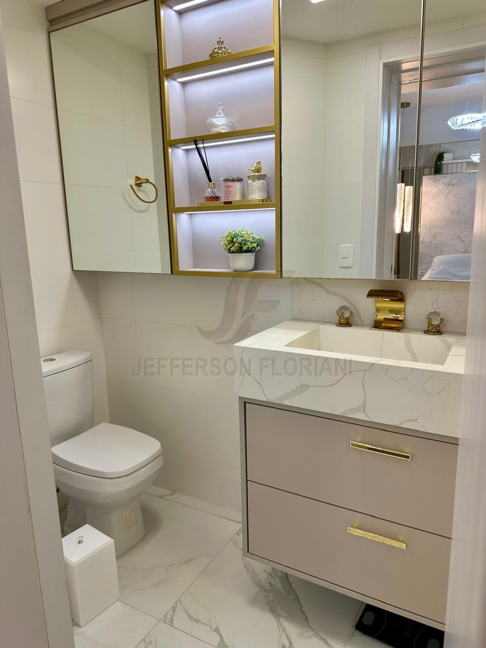 Apartamento Novo com 3 Dormitórios, sendo 1 suíte + 2 Vagas