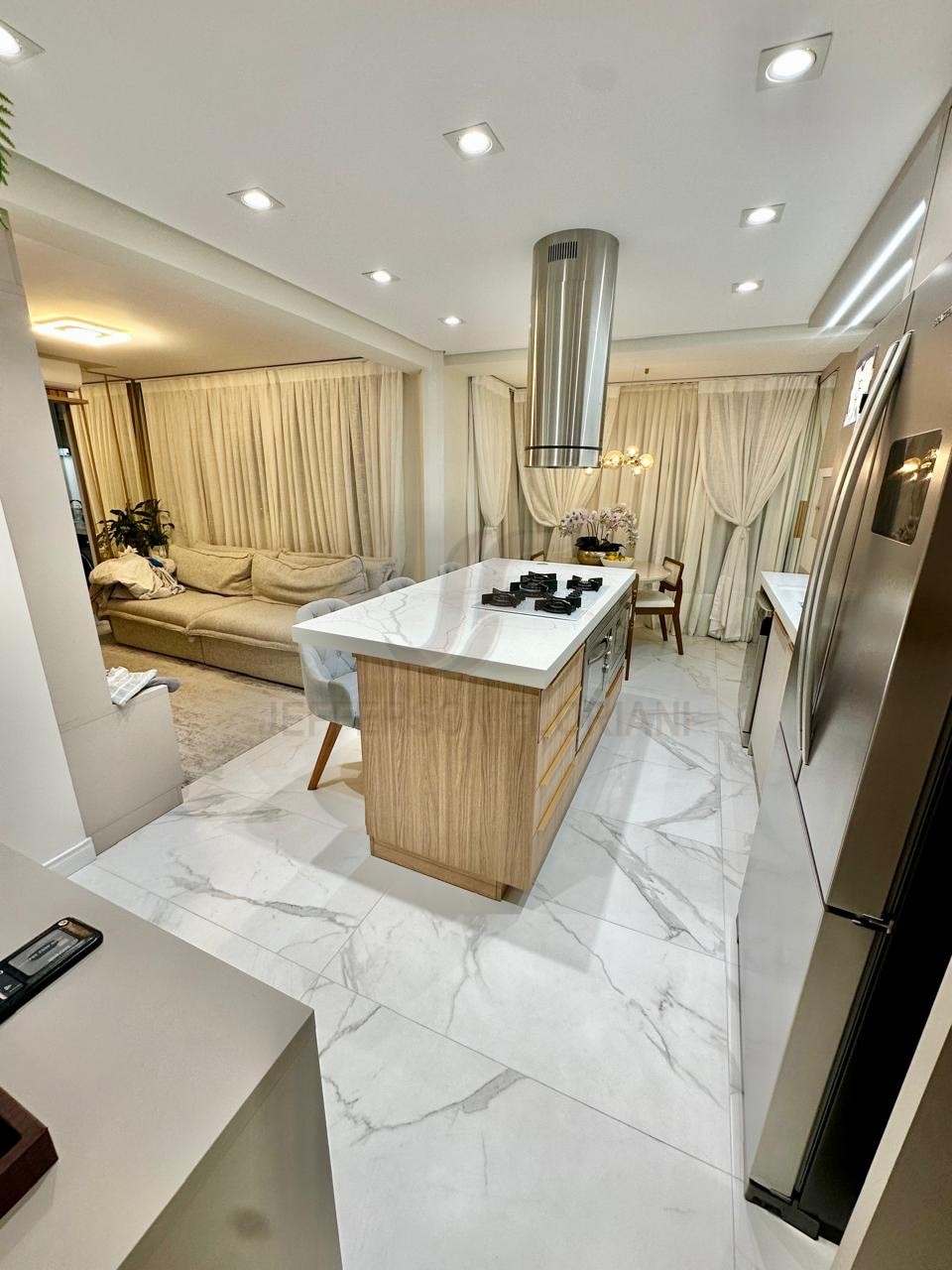 Apartamento Novo com 3 Dormitórios, sendo 1 suíte + 2 Vagas