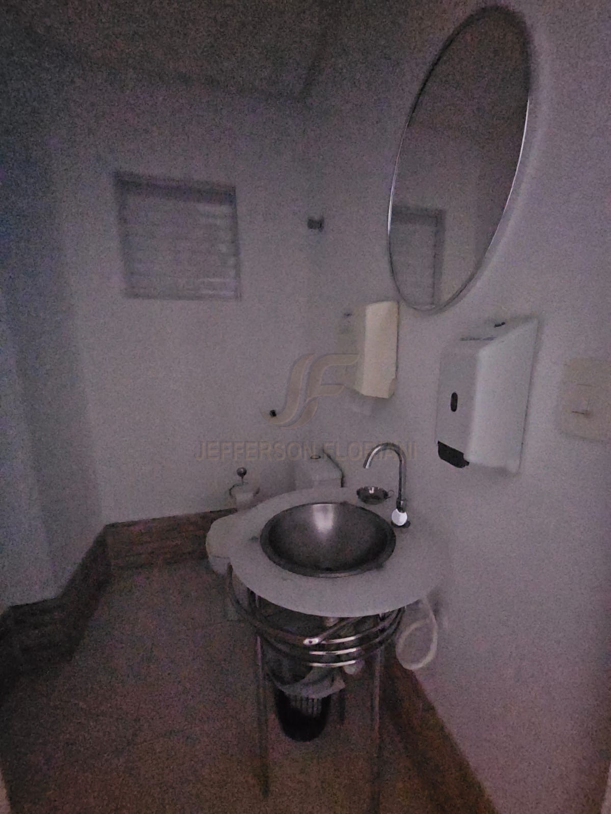 Sala comercial para Locação Anual no bairro Centro em Balneário Camboriú