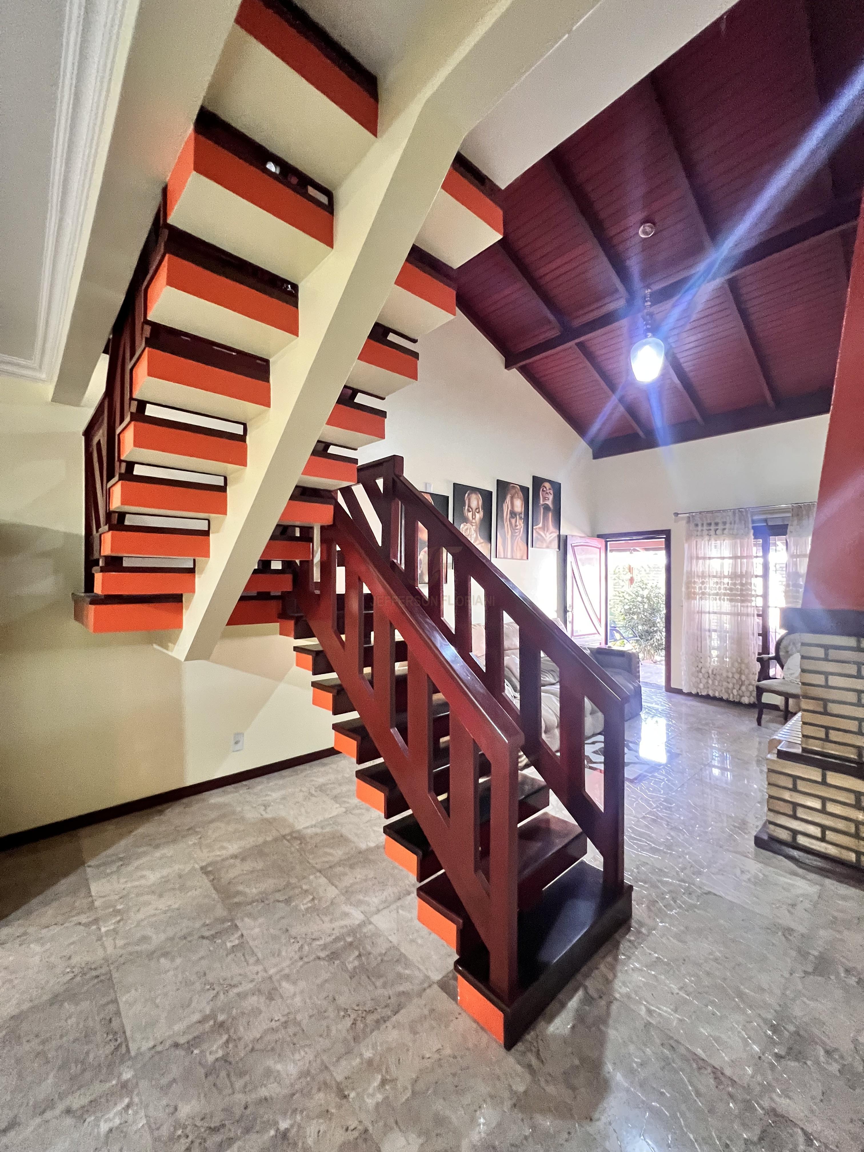 Casa 3 suítes para Venda no bairro Dom Bosco em Itajaí