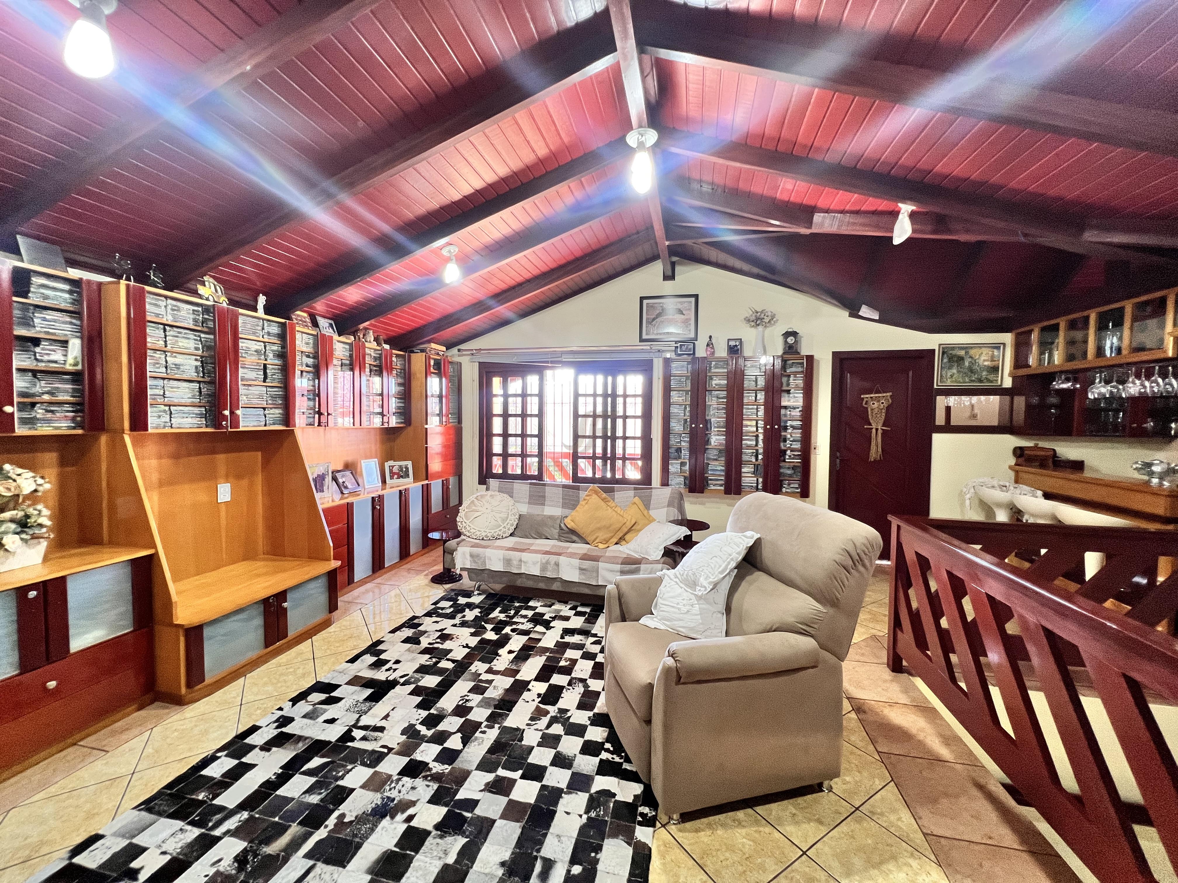 Casa 3 suítes para Venda no bairro Dom Bosco em Itajaí