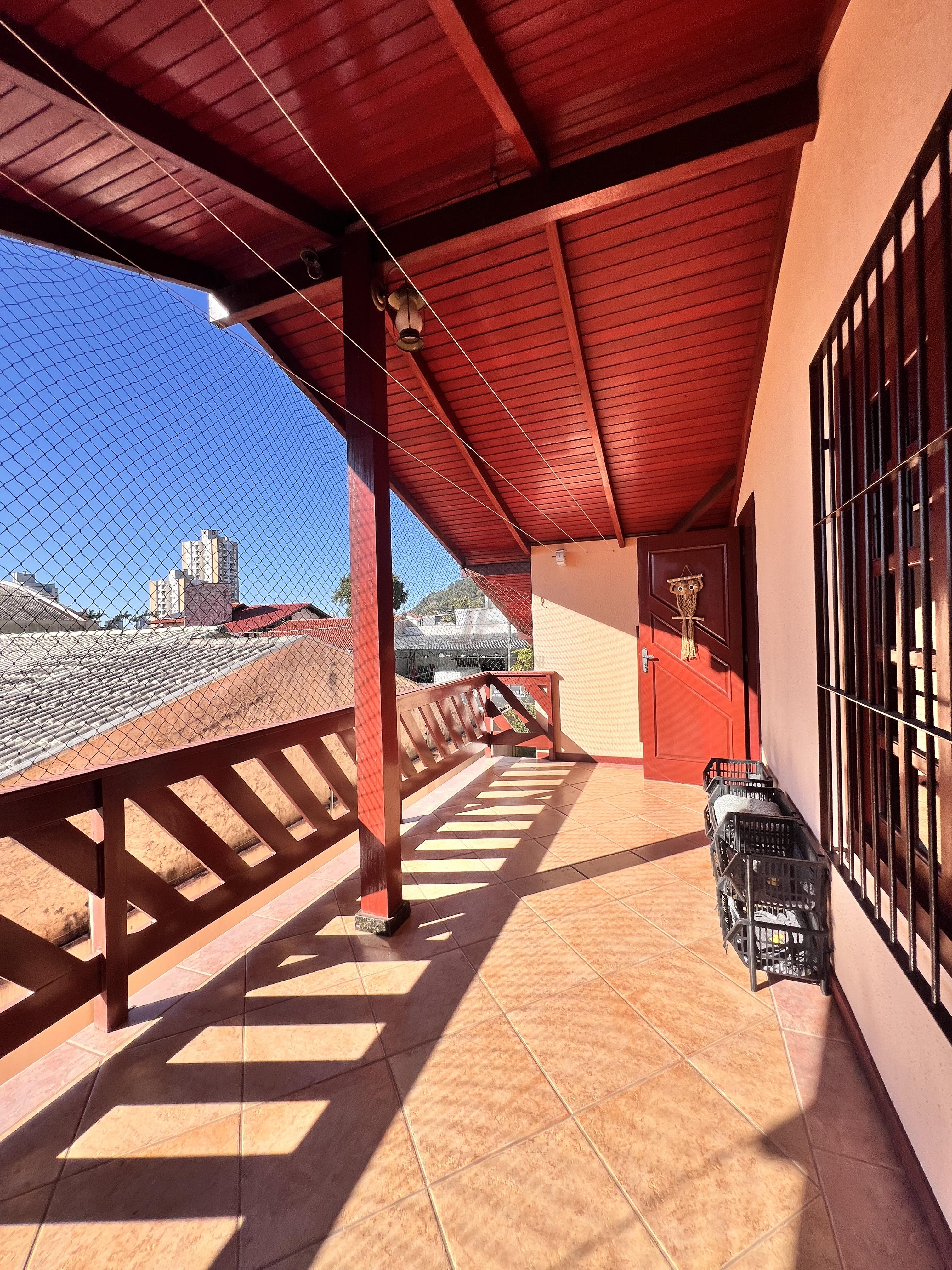 Casa 3 suítes para Venda no bairro Dom Bosco em Itajaí