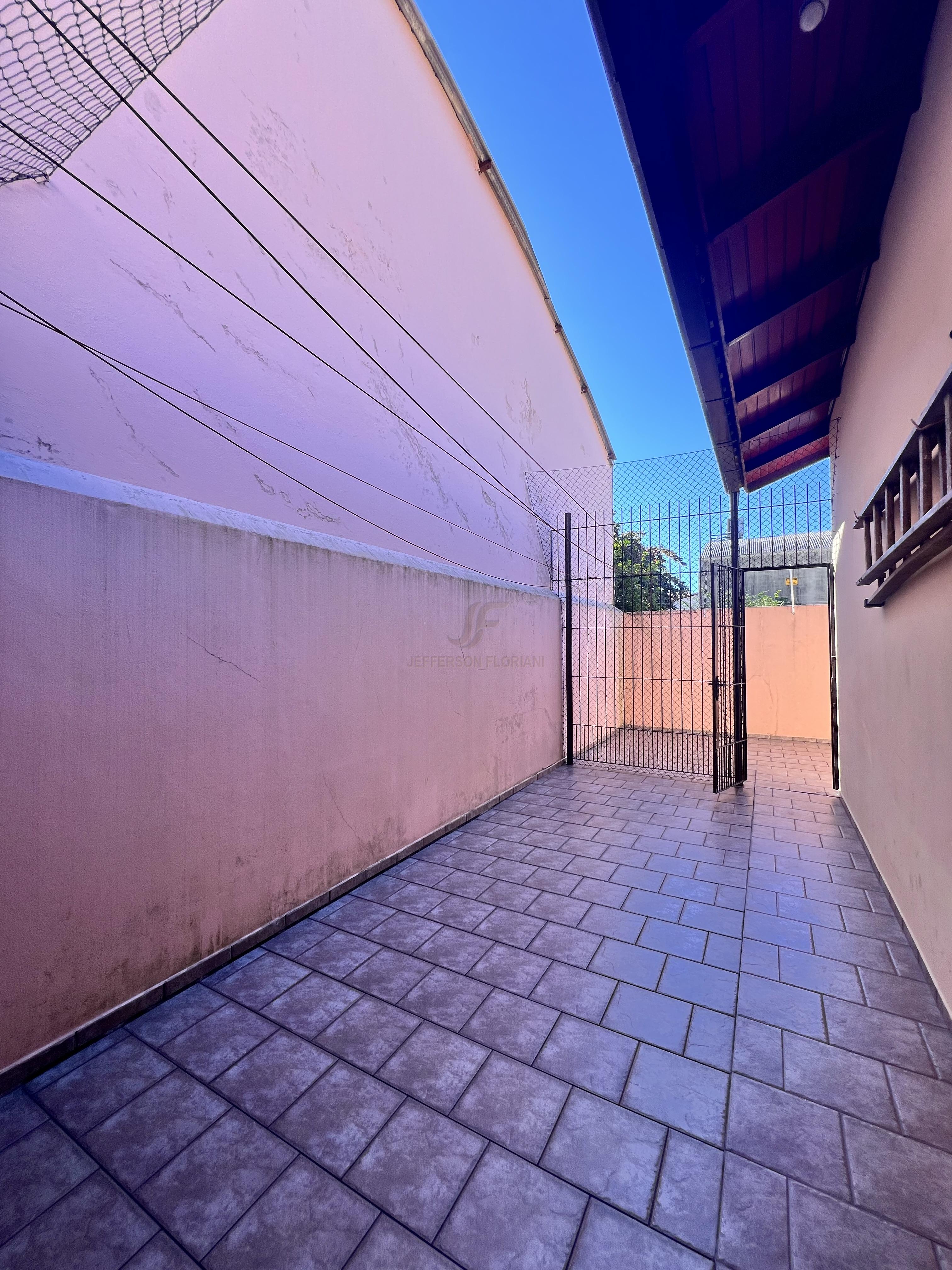 Casa 3 suítes para Venda no bairro Dom Bosco em Itajaí