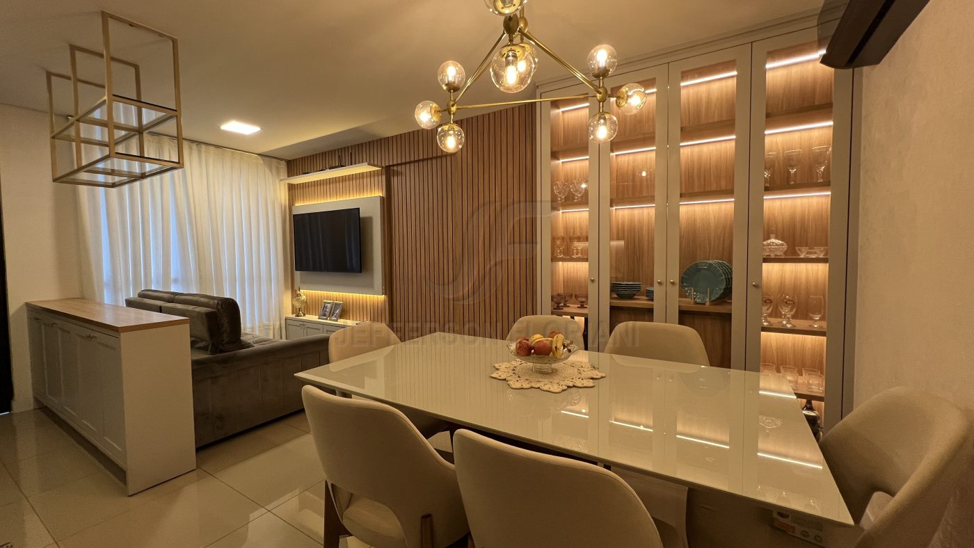 Elegância em Cada Detalhe: Apartamento de 3 Dormitórios Finamente Mobiliado