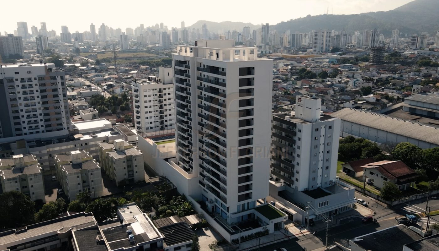 Elegância em Cada Detalhe: Apartamento de 3 Dormitórios Finamente Mobiliado