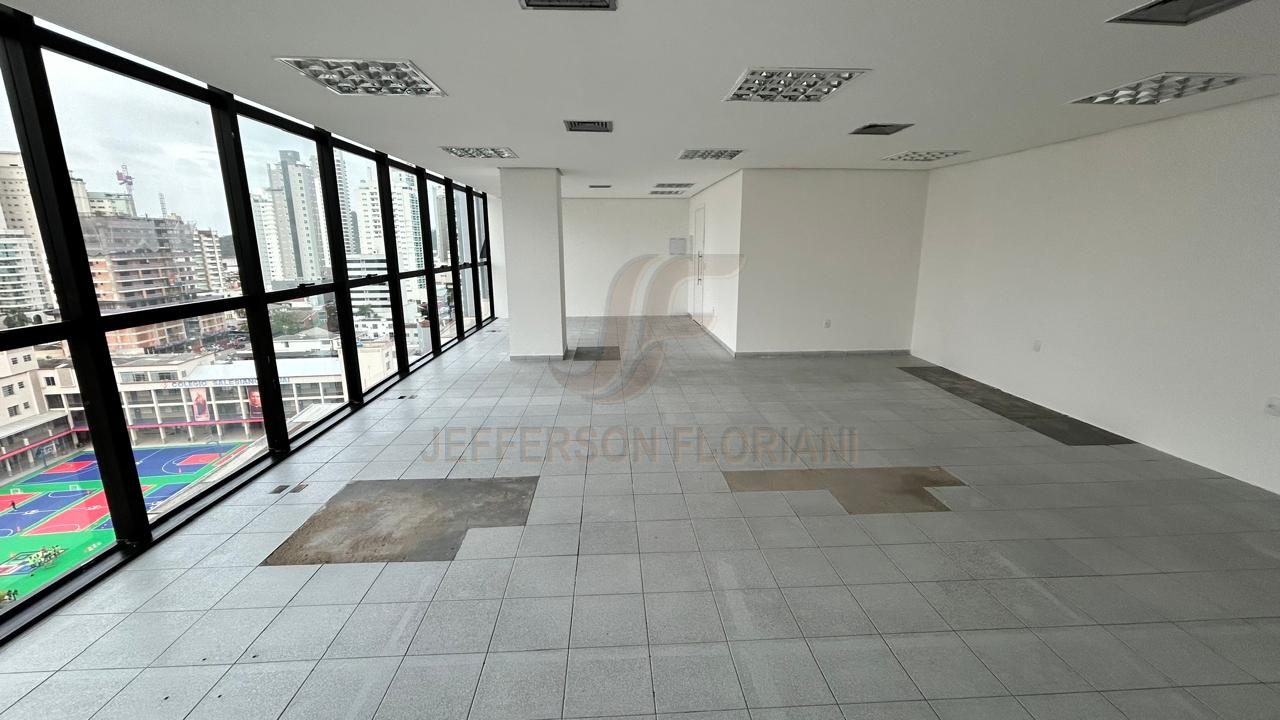 Sala comercial para Locação Anual no bairro Centro em Itajaí