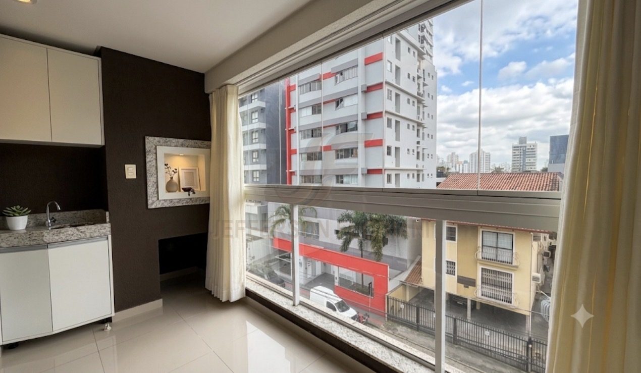Apartamento prox Ao Forum de Itajaí 100% Mobiliado 1 Suíte + 1 Dormitório