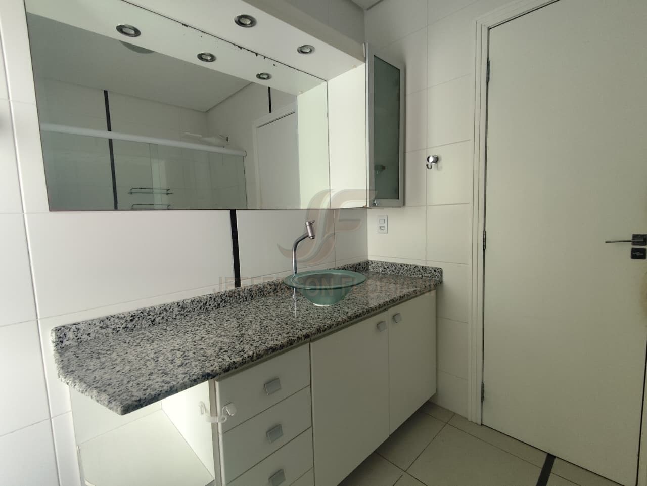 Apartamento 2 suítes para Locação Anual no bairro Pioneiros em Balneário Camboriú