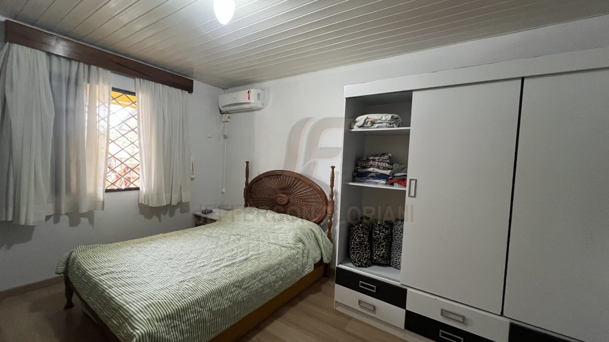 Seu lar em Canto Grande, Casa a poucos metros do Mar 