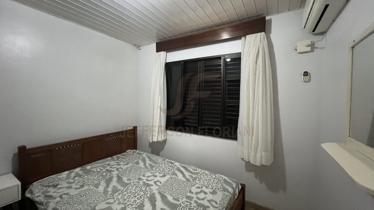 Seu lar em Canto Grande, Casa a poucos metros do Mar 