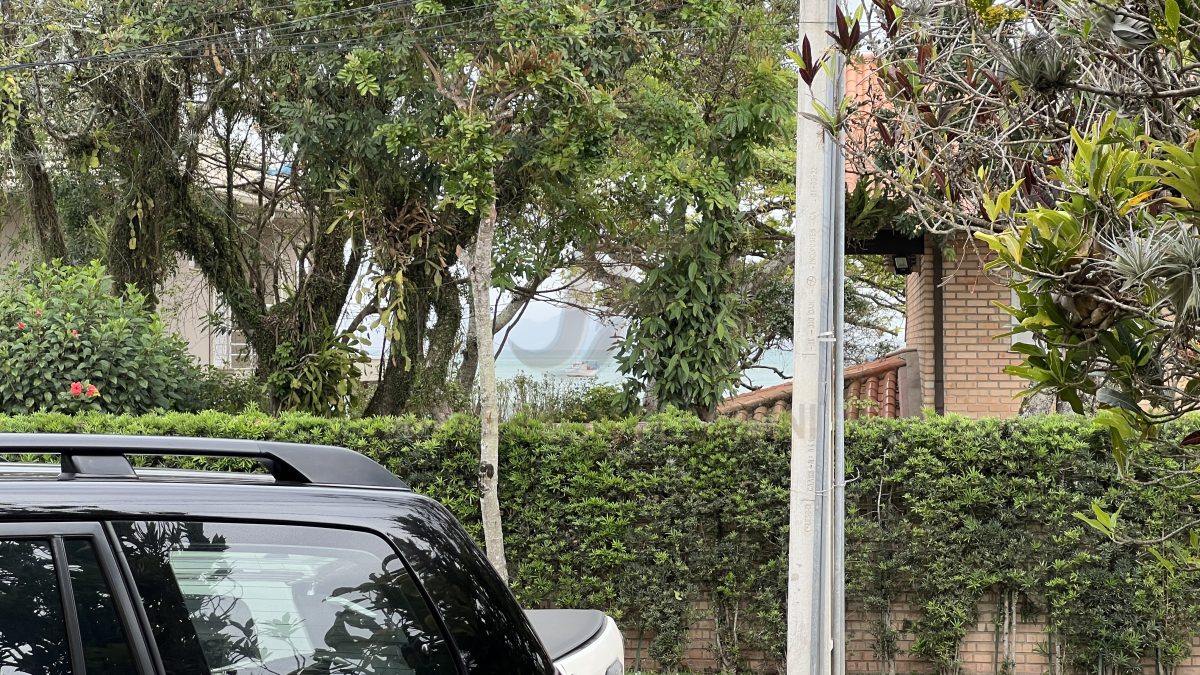 Seu lar em Canto Grande, Casa a poucos metros do Mar 