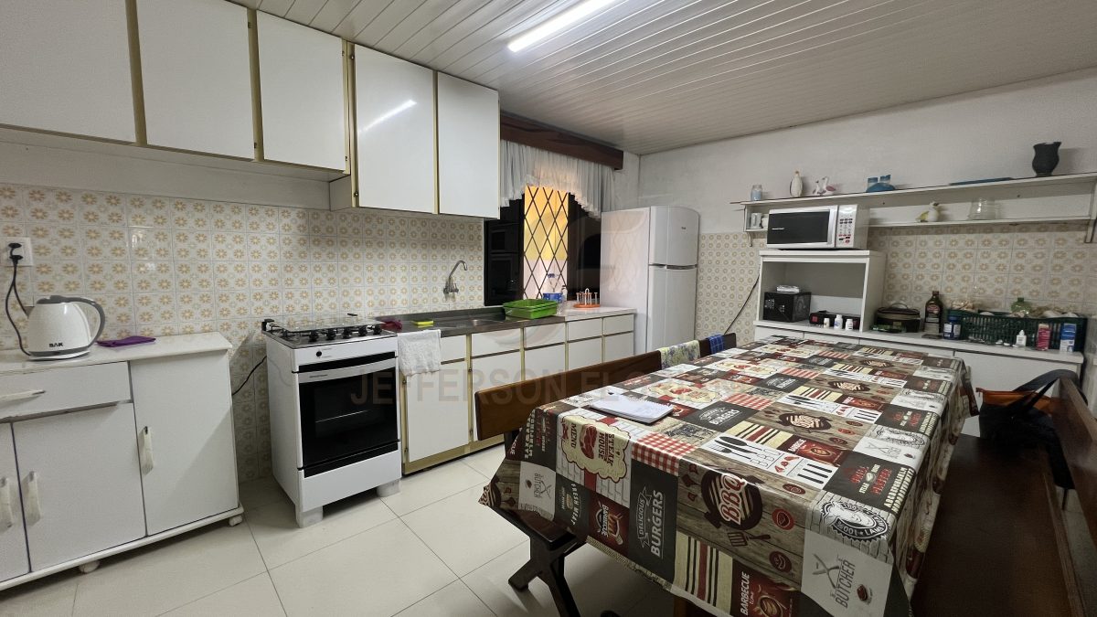 Seu lar em Canto Grande, Casa a poucos metros do Mar 