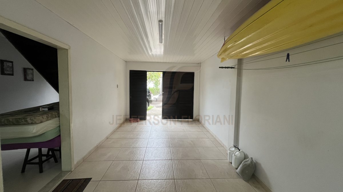 Seu lar em Canto Grande, Casa a poucos metros do Mar 