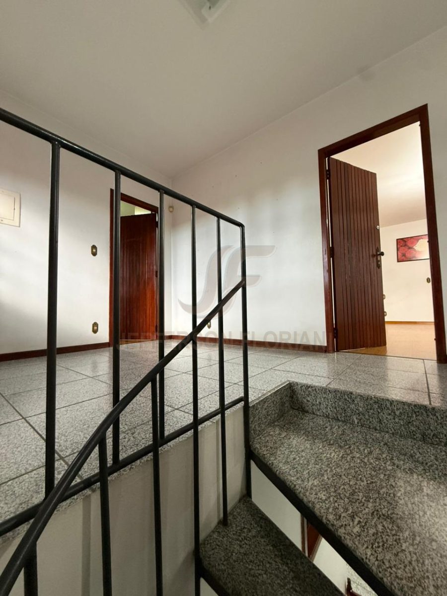 Casa 3 suítes para Venda no bairro Barra do Rio em Itajaí