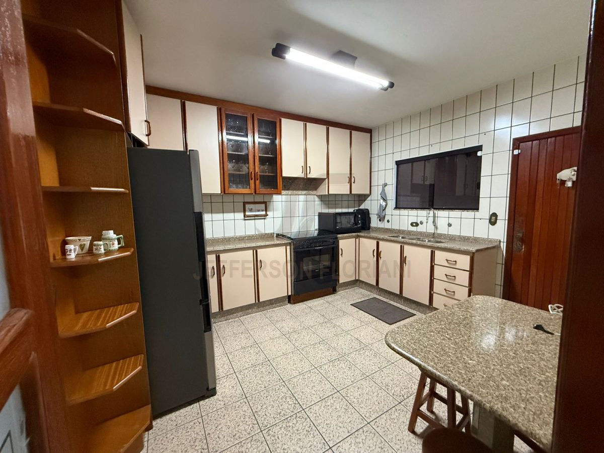 Casa 3 suítes para Venda no bairro Barra do Rio em Itajaí
