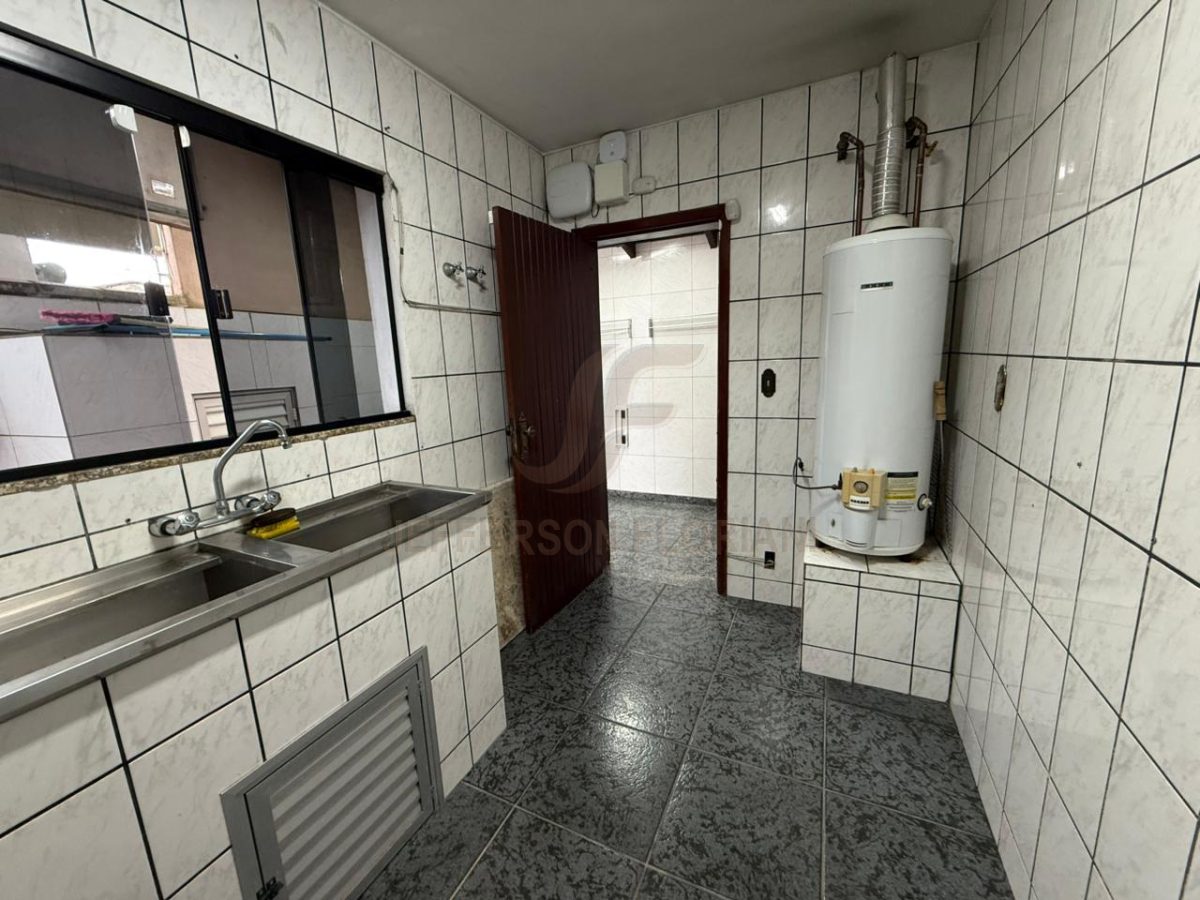 Casa 3 suítes para Venda no bairro Barra do Rio em Itajaí