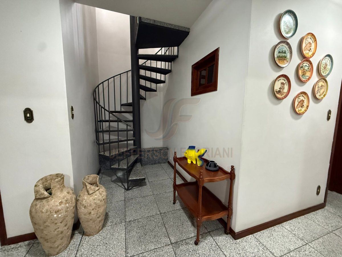 Casa 3 suítes para Venda no bairro Barra do Rio em Itajaí