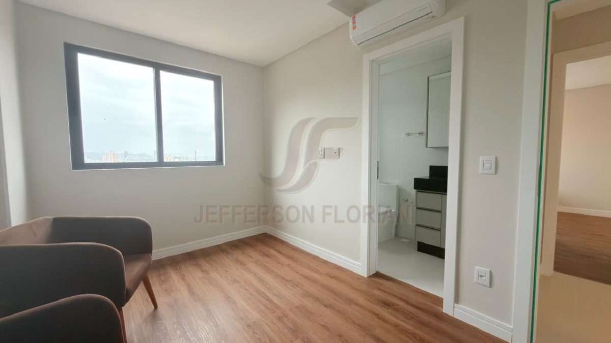 Apartamento 2 suítes para Locação Anual no bairro Centro em Itajaí