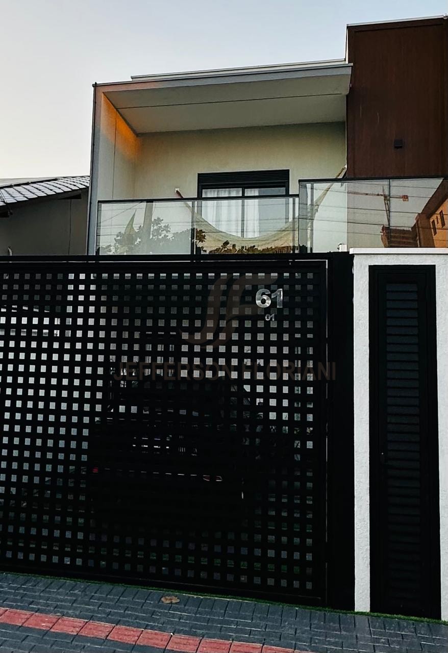 Sobrado Duplex 3 Suítes a 100 Metros do Mar