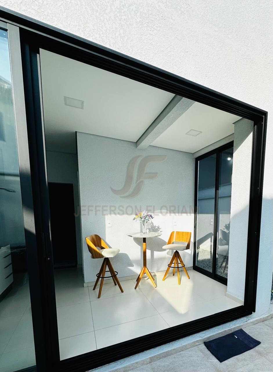 Sobrado Duplex 3 Suítes a 100 Metros do Mar