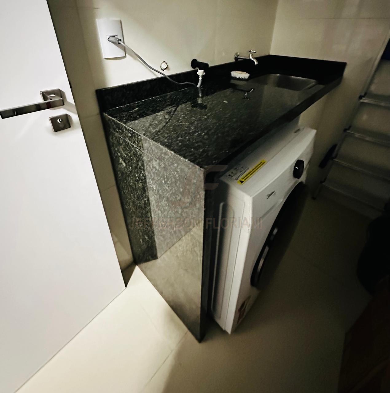 Sobrado Duplex 3 Suítes a 100 Metros do Mar