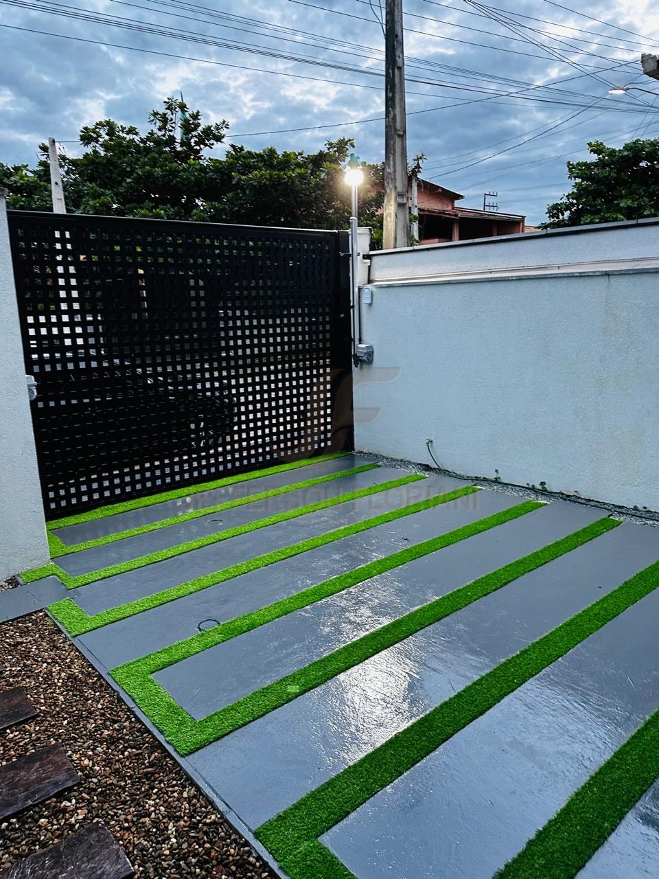 Sobrado Duplex 3 Suítes a 100 Metros do Mar