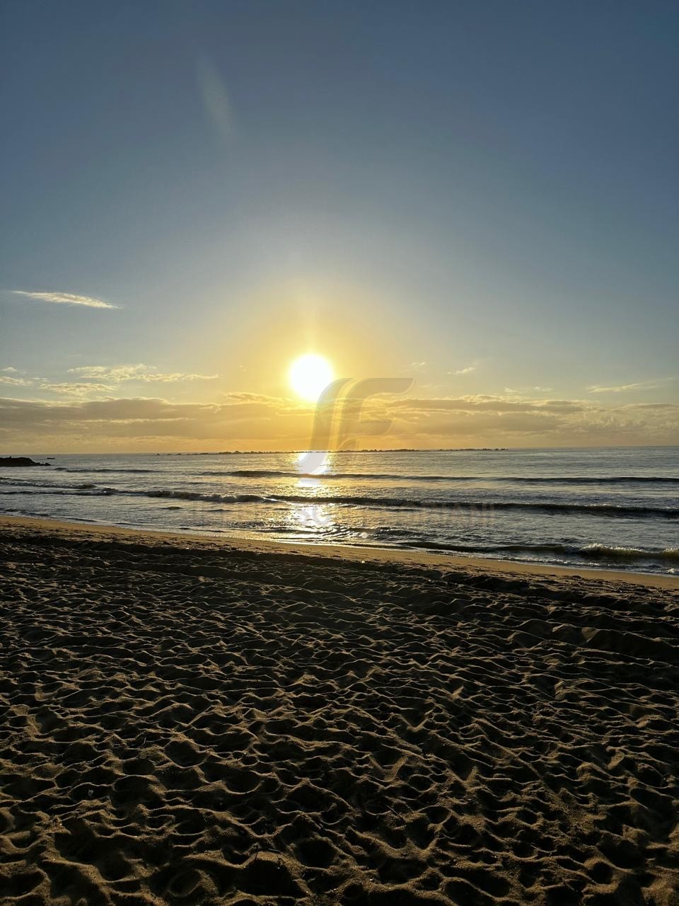 Sobrado Duplex 3 Suítes a 100 Metros do Mar