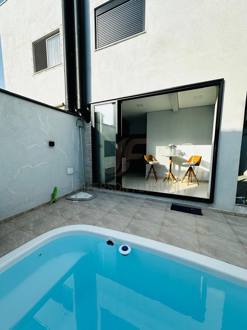 Sobrado Duplex 3 Suítes a 100 Metros do Mar