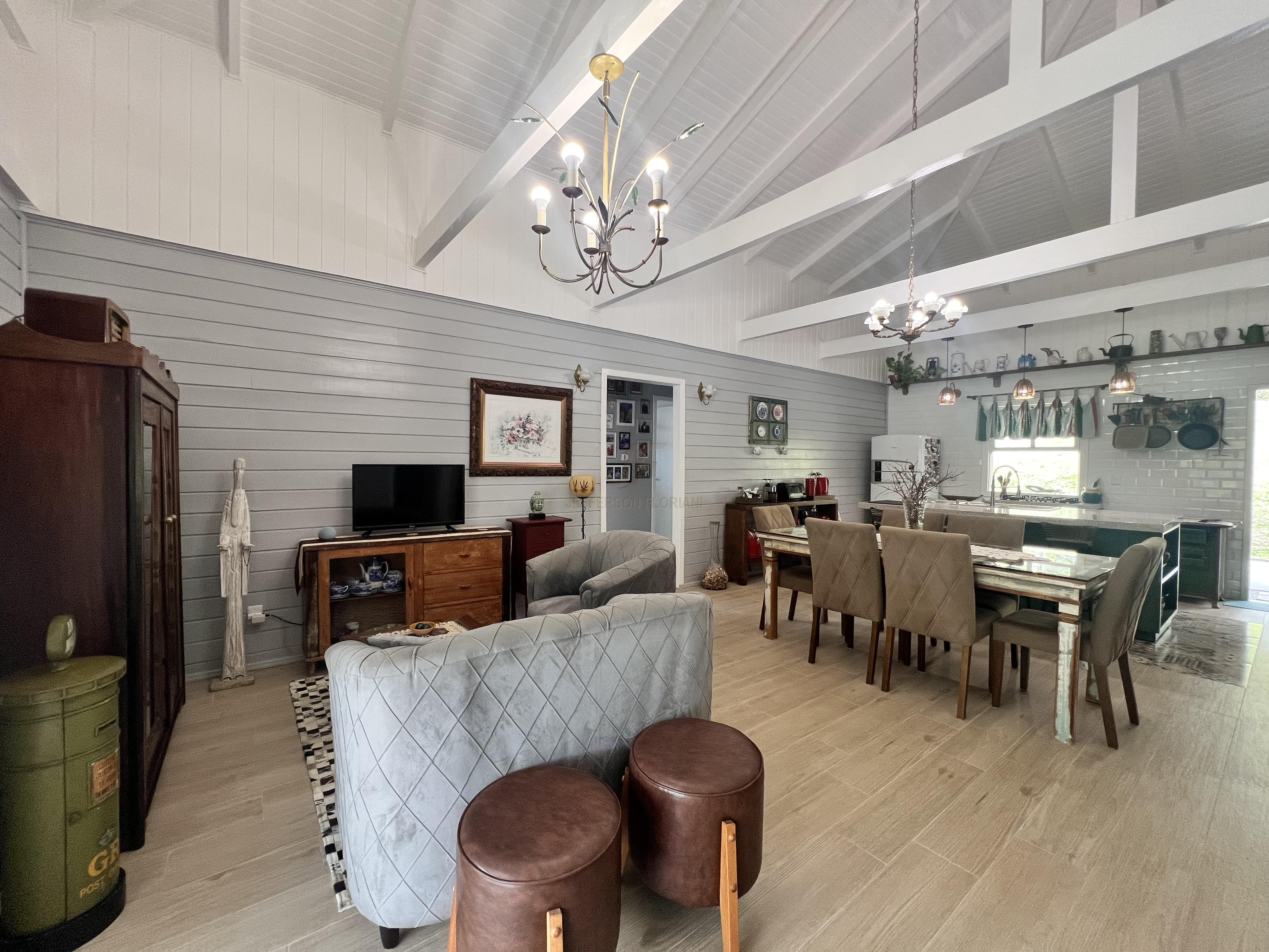 Paraíso a Venda com 2 Casas Novas, Riacho e Lagoa