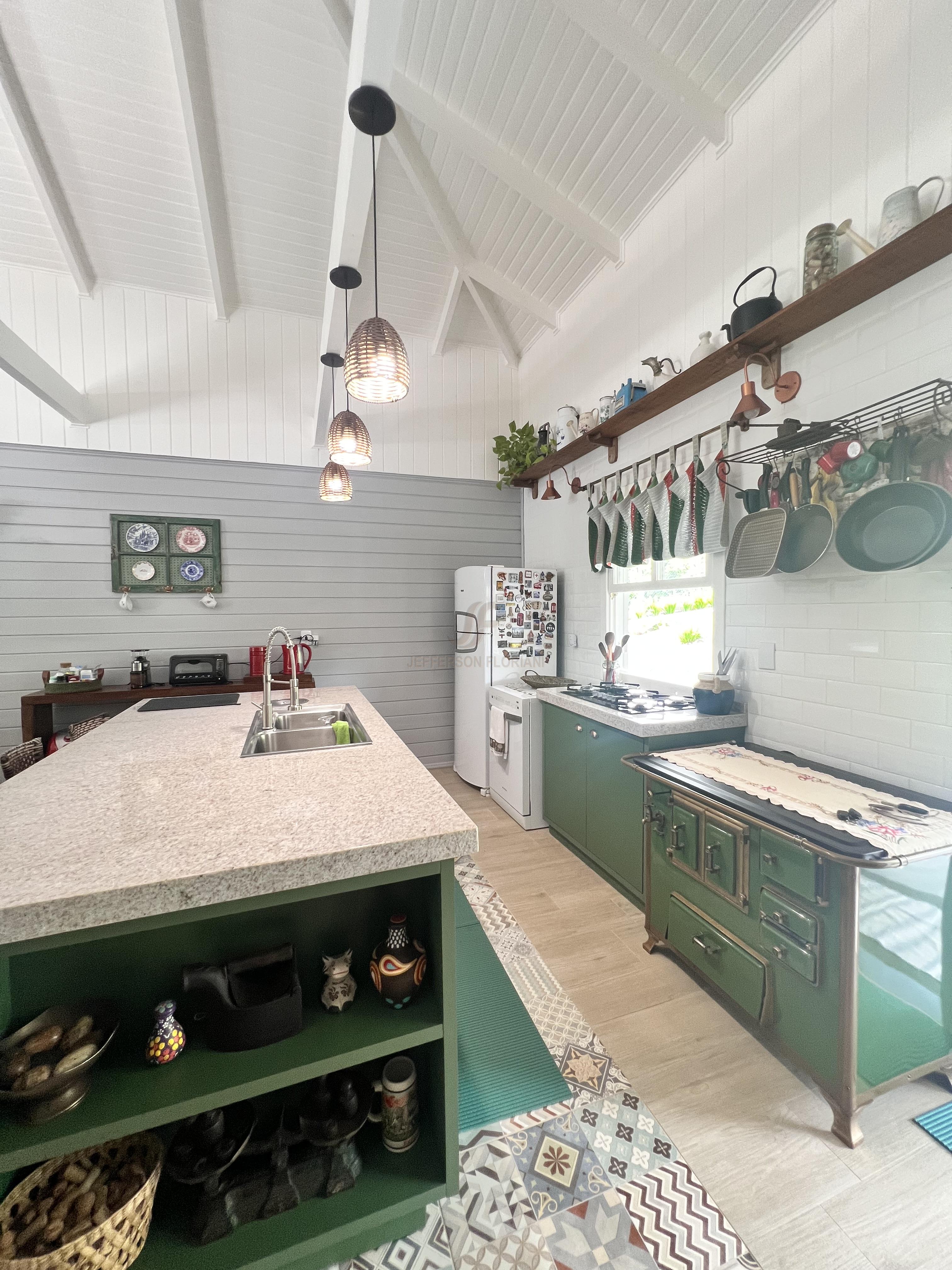 Paraíso a Venda com 2 Casas Novas, Riacho e Lagoa